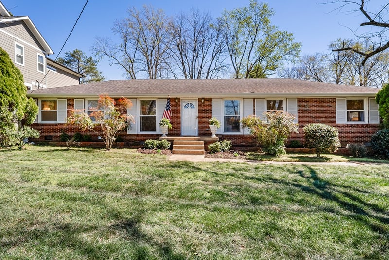 655 Mcmurray Dr, Nashville, TN 37211