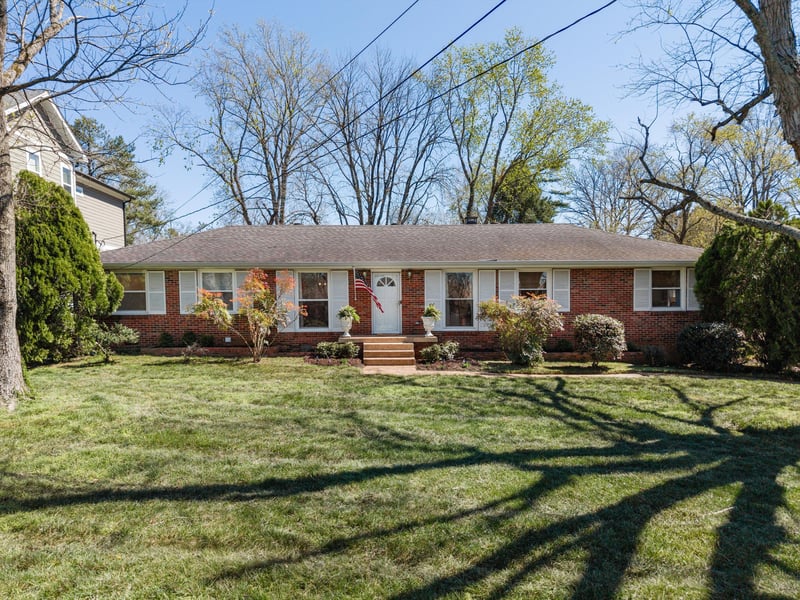 655 Mcmurray Dr, Nashville, TN 37211