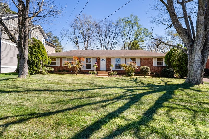 655 Mcmurray Dr, Nashville, TN 37211