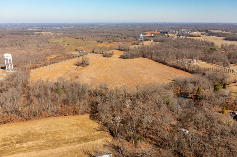 1 York Rd, Pleasant View, TN 37146