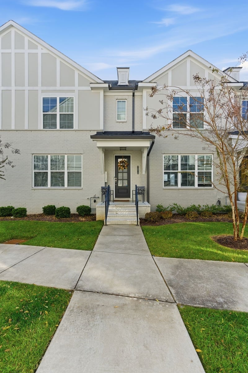 7074 Westside Cir, Nashville, TN 37205