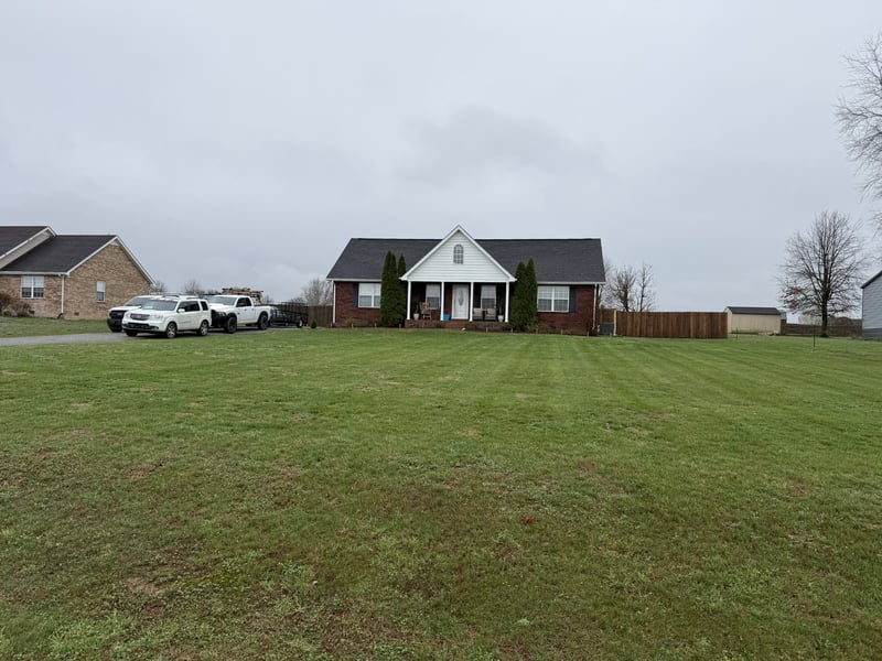1002 Spire Way Dr, Castalian Springs, TN 37031