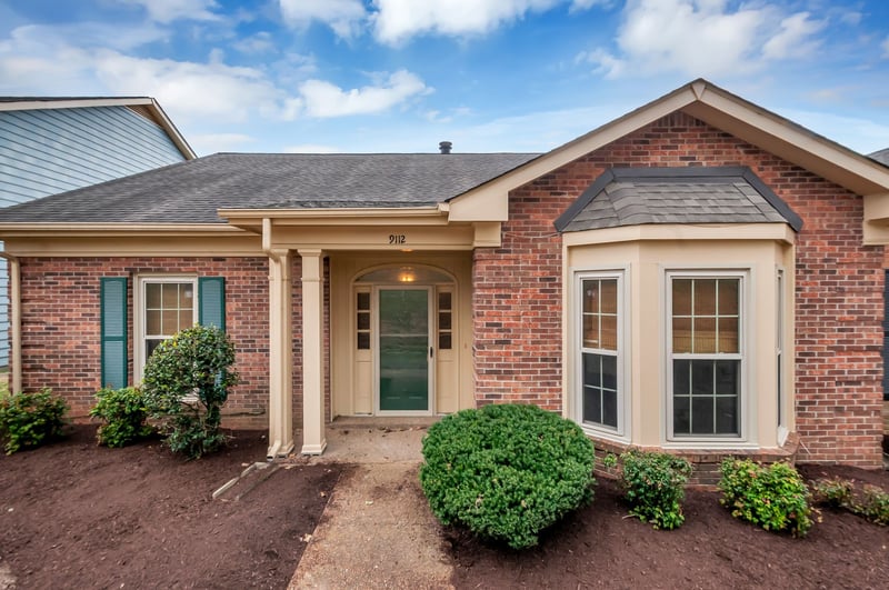 9112 Sawyer Brown Rd, Nashville, TN 37221