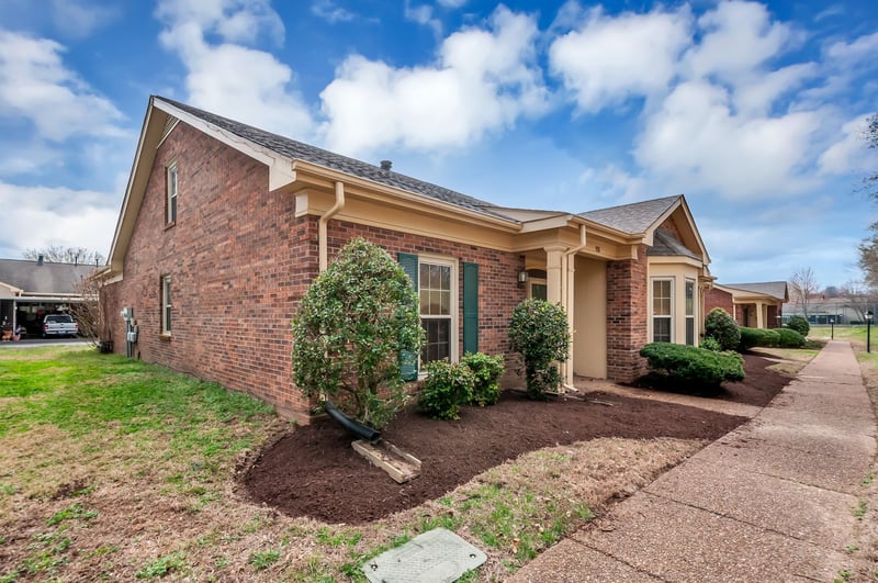 9112 Sawyer Brown Rd, Nashville, TN 37221