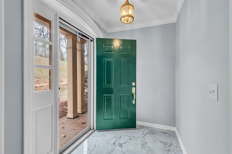 9112 Sawyer Brown Rd, Nashville, TN 37221