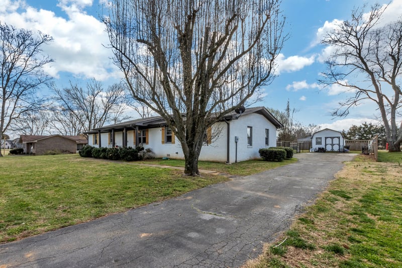 1261 Harrison Rd, Murfreesboro, TN 37128