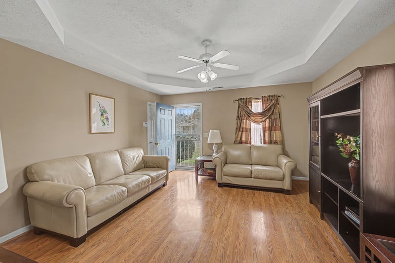 2573 Slaydon Dr, Nashville, TN 37207