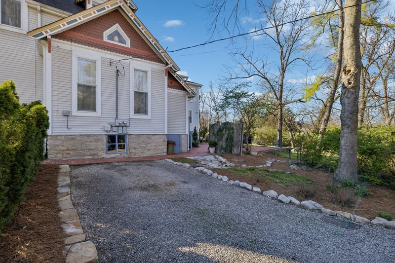 2500 Woodlawn Dr, Nashville, TN 37212