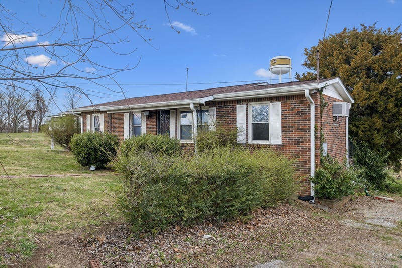 600 10th Ave, Springfield, TN 37172