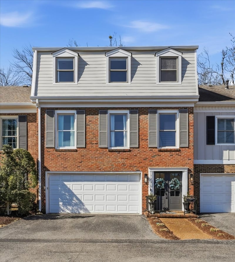 128 Jefferson Sq, Nashville, TN 37215