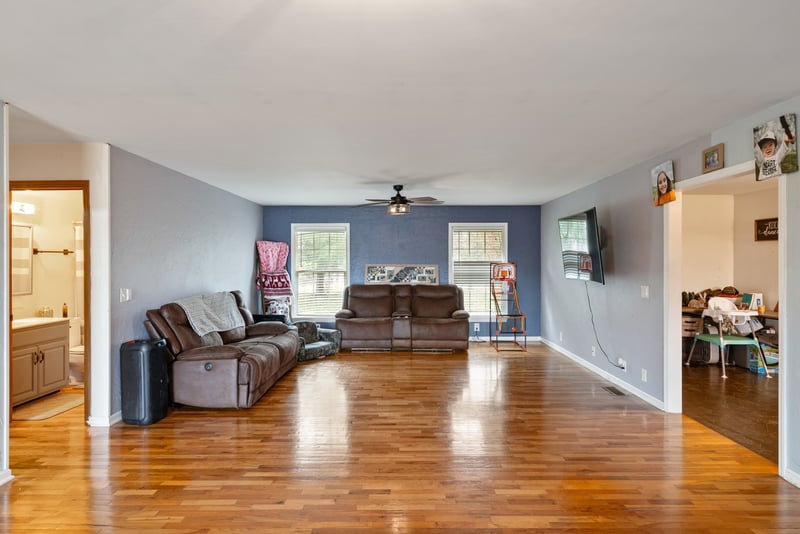 111 Patton Ln, Hendersonville, TN 37075