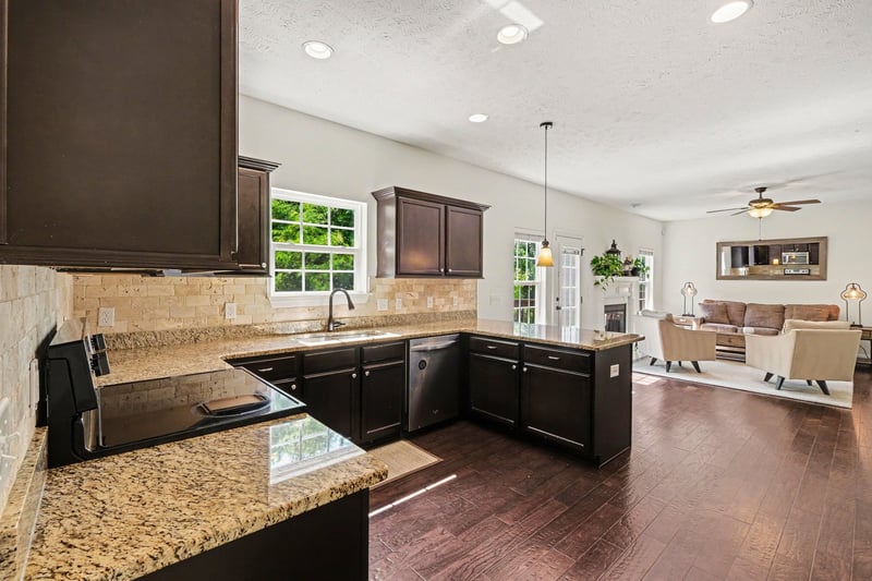 6939 Calderwood Dr, Antioch, TN 37013