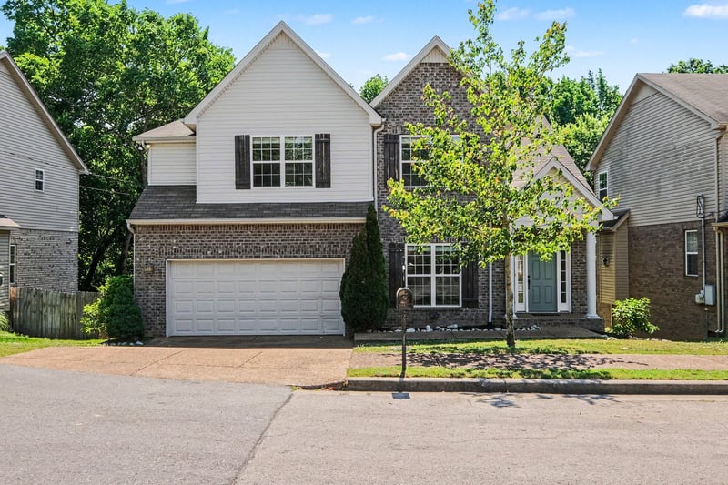 6939 Calderwood Dr, Antioch, TN 37013