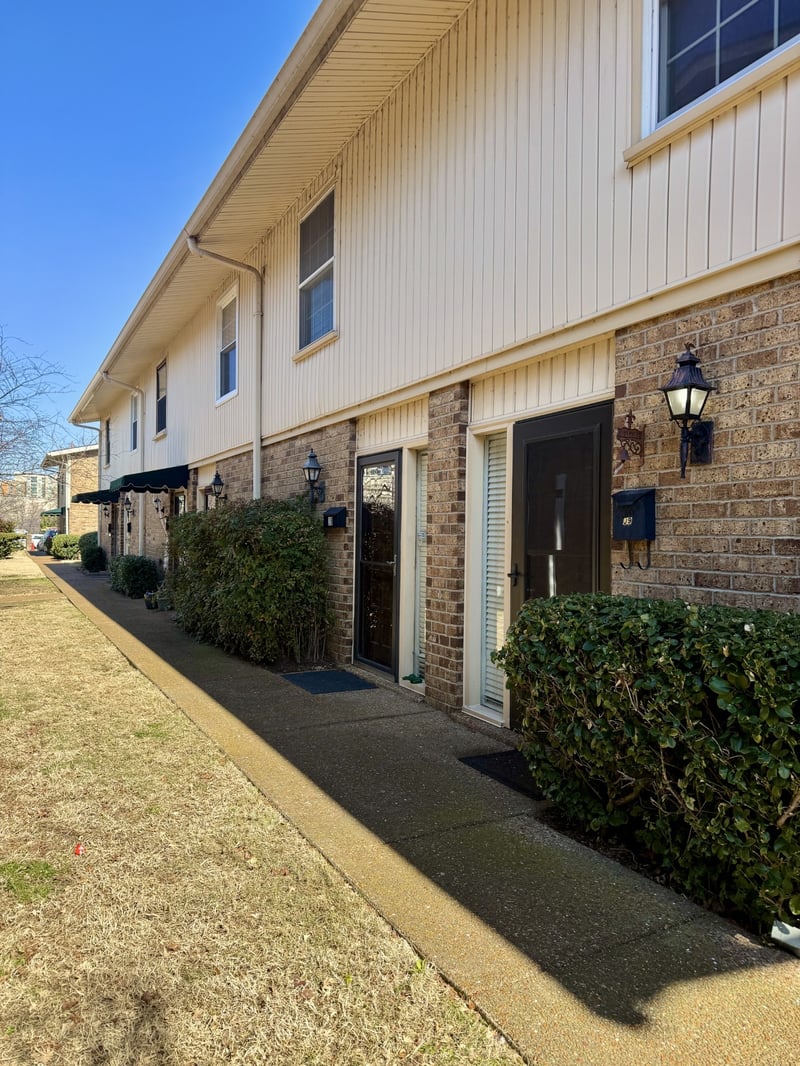 2116 Hobbs Rd #J9, Nashville, TN 37215