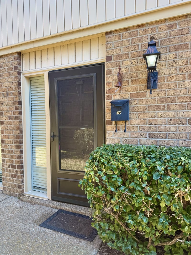 2116 Hobbs Rd #J9, Nashville, TN 37215