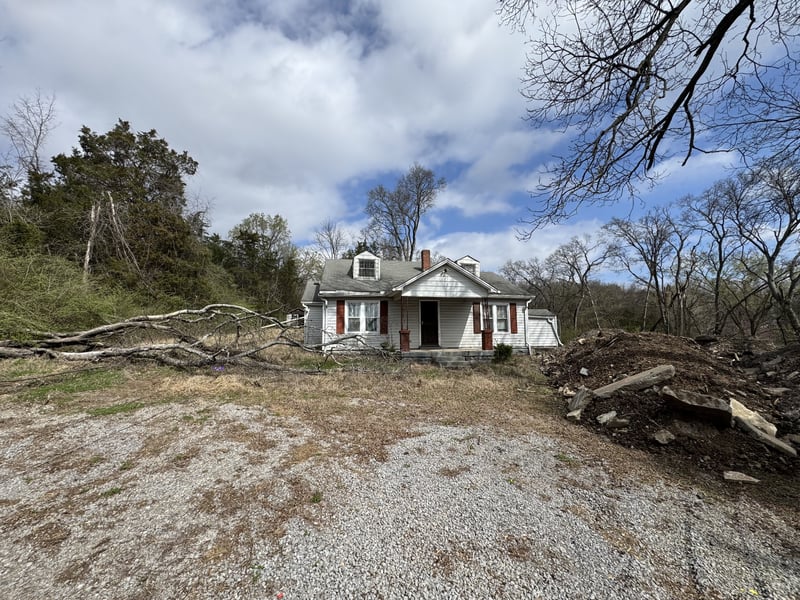 1219 S Dickerson Rd, Goodlettsville, TN 37072