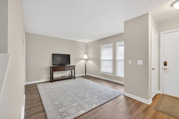 500 Paragon Mills Rd #B1, Nashville, TN 37211