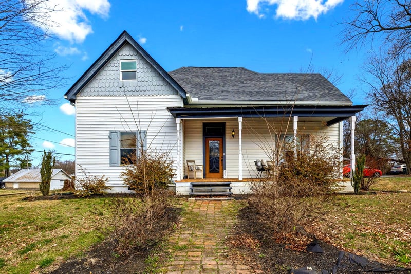 500 5th Ave E, Springfield, TN 37172