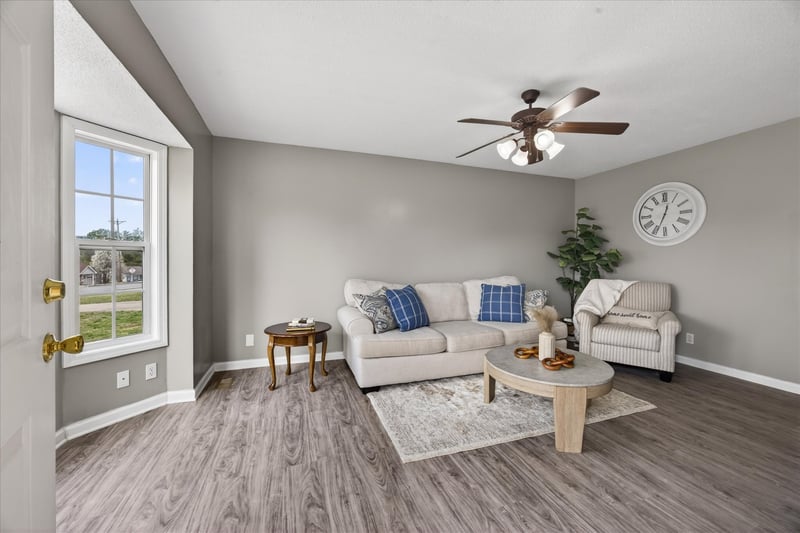 2758 N Whitfield Rd, Clarksville, TN 37040