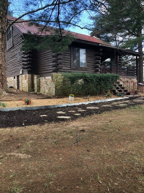 300 Roy Pitt Rd, Springfield, TN 37172
