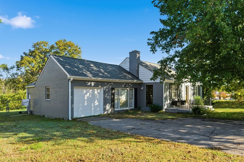 5600 Vine Ridge Dr, Nashville, TN 37205