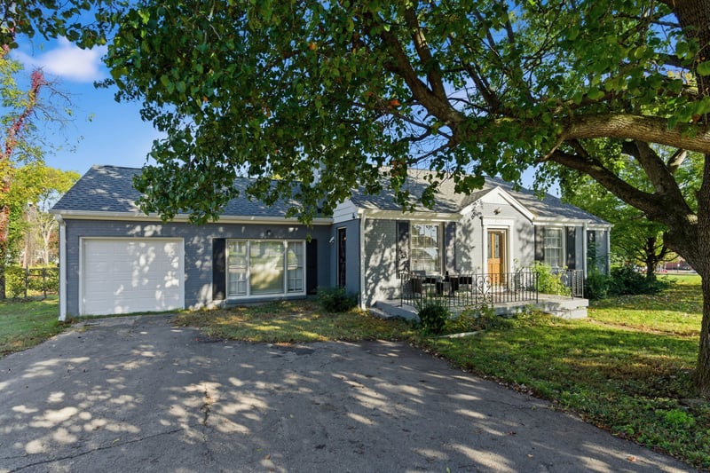 5600 Vine Ridge Dr, Nashville, TN 37205