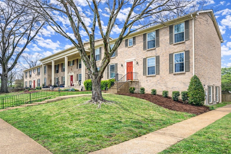 1011 Murfreesboro Rd #L10, Franklin, TN 37064