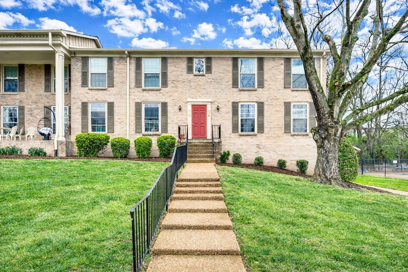 1011 Murfreesboro Rd #L10, Franklin, TN 37064