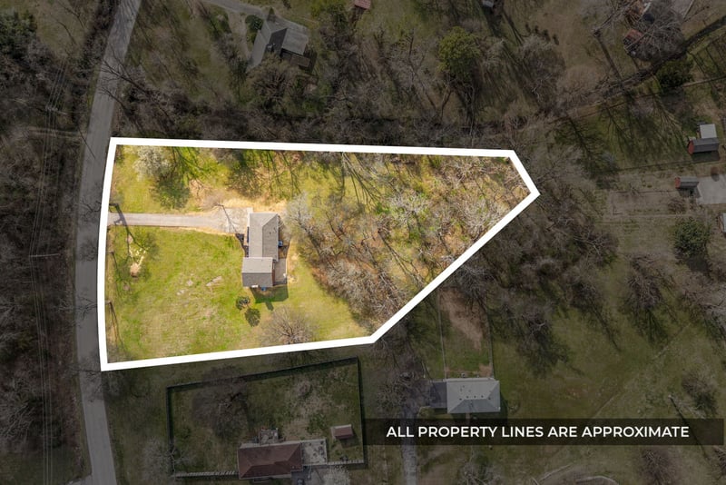 1320 Bellshire Dr, Nashville, TN 37207