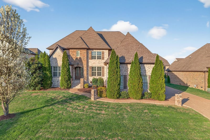 8008 Puddleduck Ln, Spring Hill, TN 37174