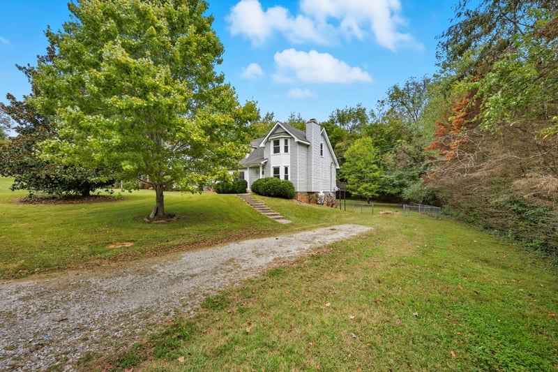 1307 Sun Valley Rd, Clarksville, TN 37040