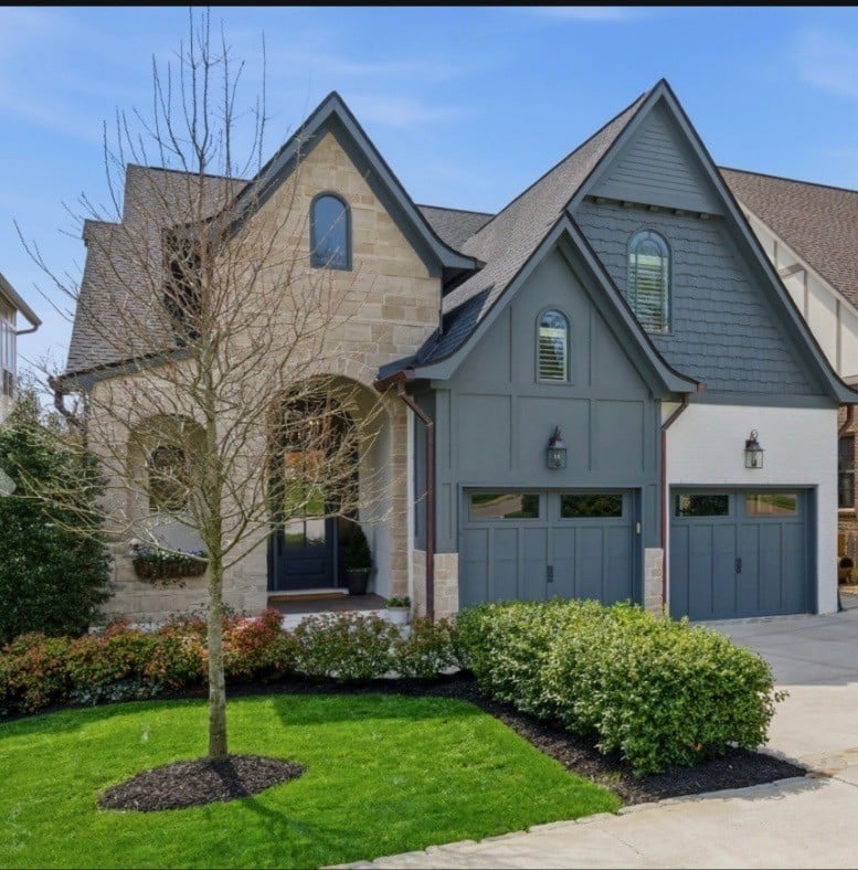 1737 Hillmont Dr, Nashville, TN 37215