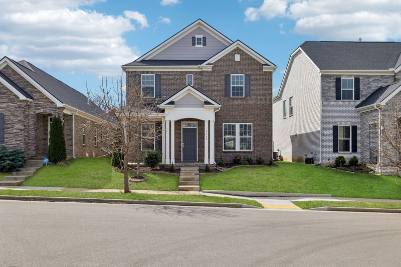 4165 Magnolia Farms Dr, Hermitage, TN 37076