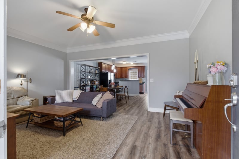 7025 Sunnywood Dr, Nashville, TN 37211