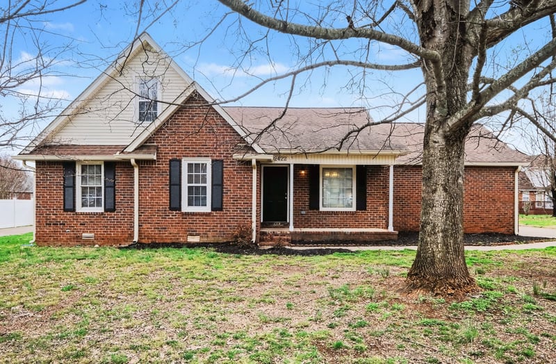 2422 English Hill Dr, Murfreesboro, TN 37129