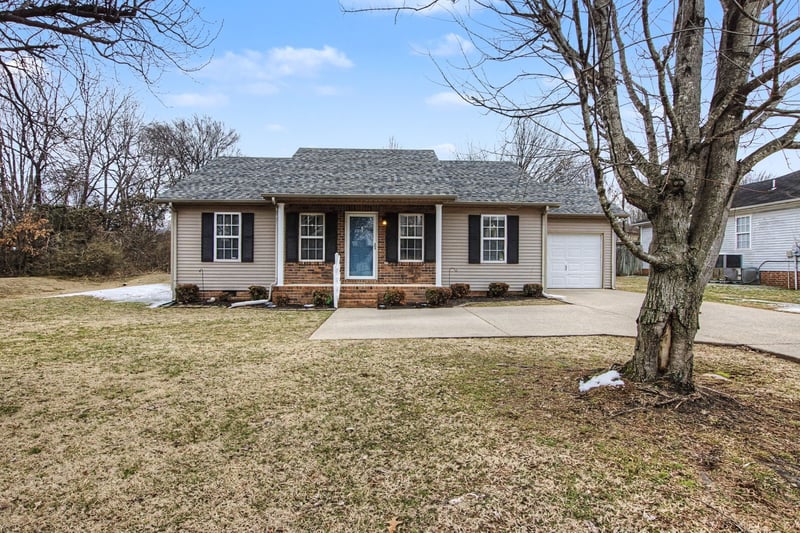 1818 Battleground Dr, Murfreesboro, TN 37129