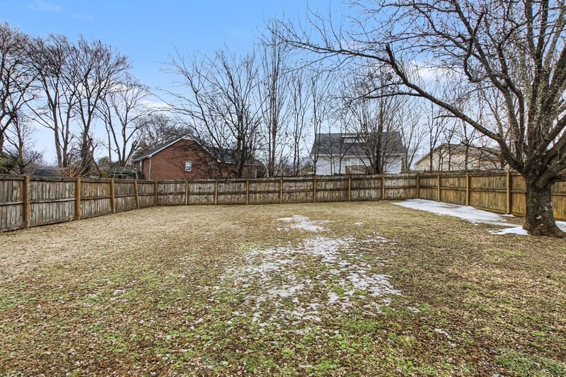 1818 Battleground Dr, Murfreesboro, TN 37129