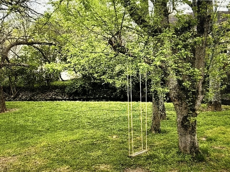 155 S Birchwood Dr, Hendersonville, TN 37075