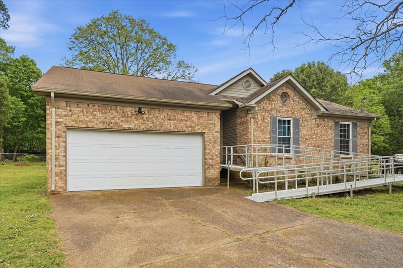 913 High Rigger Ct, Nashville, TN 37217