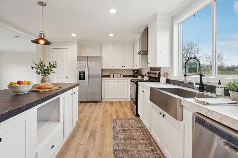 1890 Mosley Ferry Rd, Chapmansboro, TN 37035