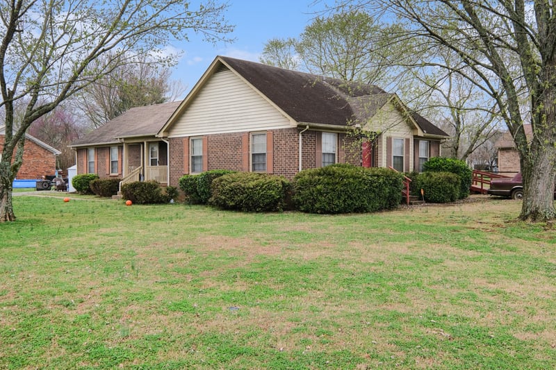 2236 Patriot Dr, Murfreesboro, TN 37130