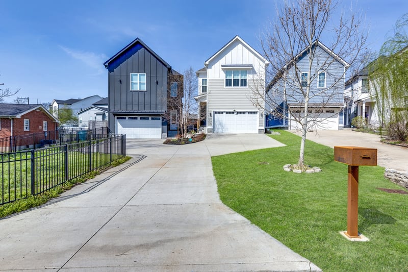 605B Bagleyshop Dr, Nashville, TN 37209