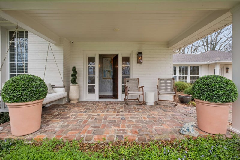 6010 Hickory Valley Rd, Nashville, TN 37205