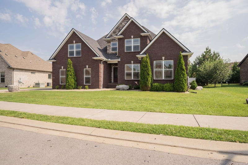 2331 Lionheart Dr, Murfreesboro, TN 37130