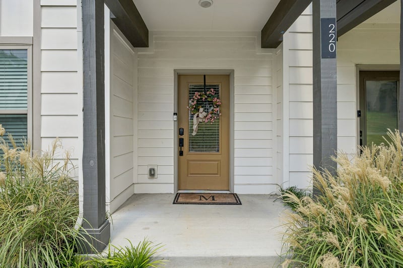 220 Thompson Park Dr, Nashville, TN 37211