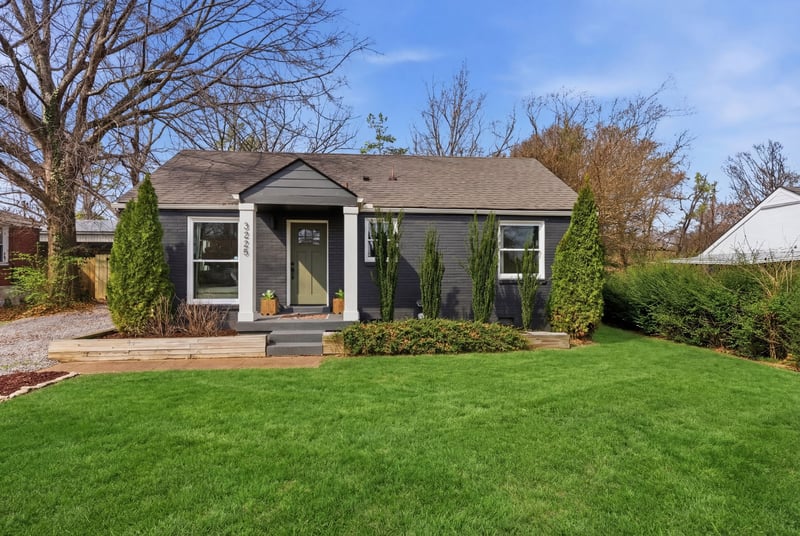 3225 Southlake Dr, Nashville, TN 37211