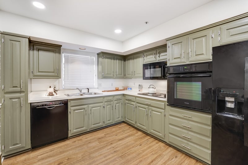 305 Rose Hall, Nashville, TN 37212