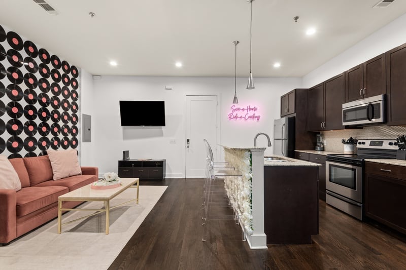 210 30th Ave #409, Nashville, TN 37203