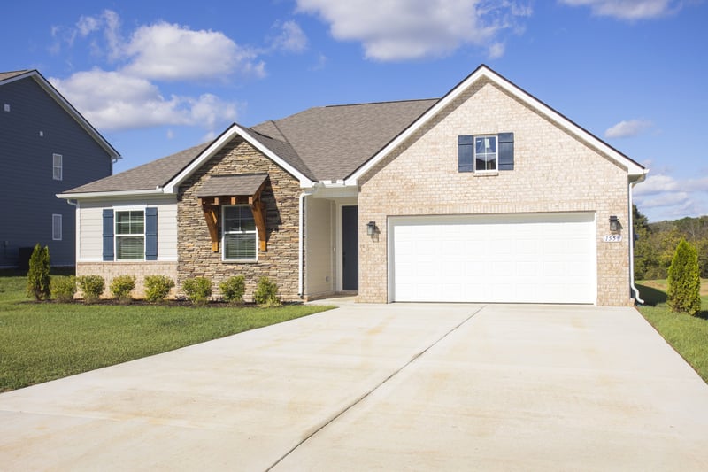 1558 Oak Springs Dr, Columbia, TN 38401