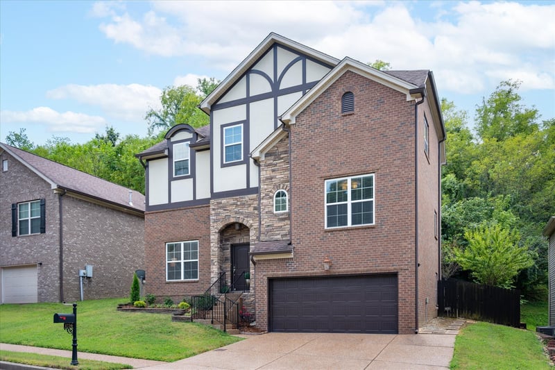 1736 Haleys Hope Ct, Nashville, TN 37209
